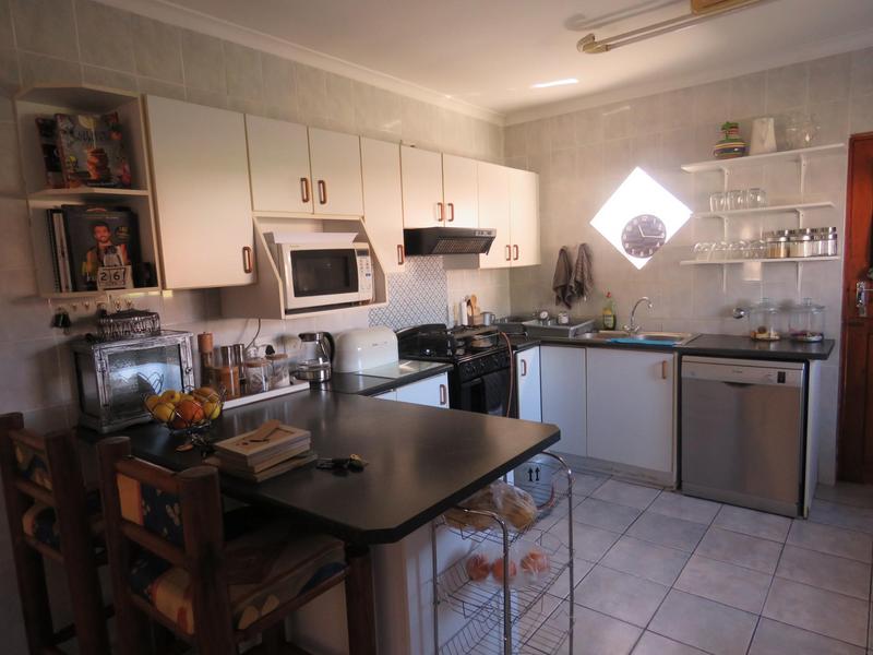 To Let 3 Bedroom Property for Rent in Protea Heights Western Cape